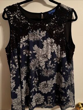 Apt. 9 Navy and White Floral Lace Yoke Sleeveless Camisole